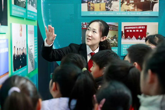 先鋒模范 | 少年法庭庭長秦碩：筑牢司法保護防線(圖2)