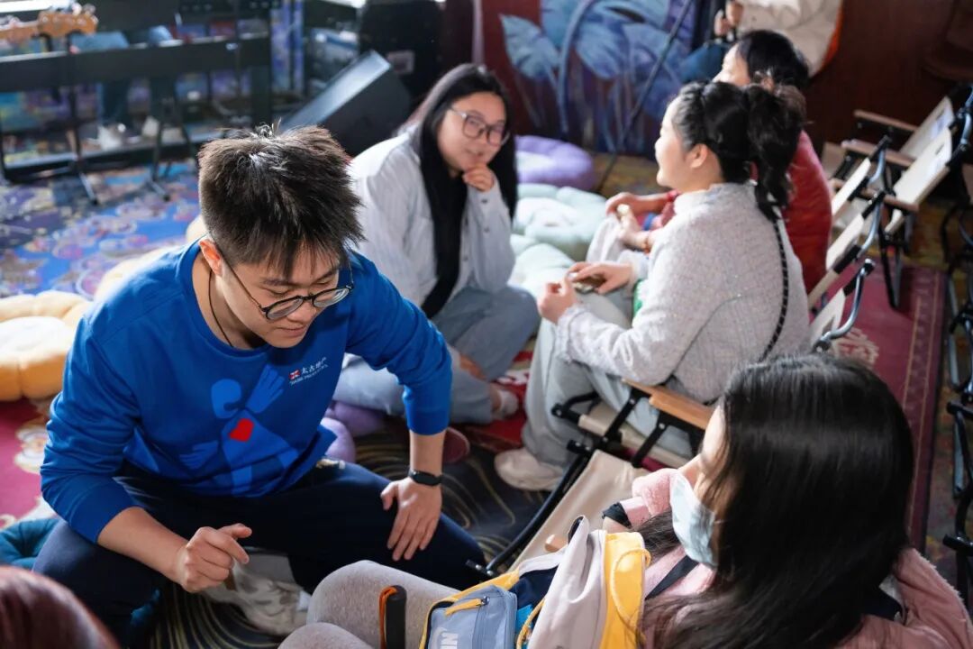 北京愛心大使 盲友組樂隊,把耳朵叫醒!(圖8) 北京愛心大使 盲友組樂隊,把耳朵叫醒!(圖8)