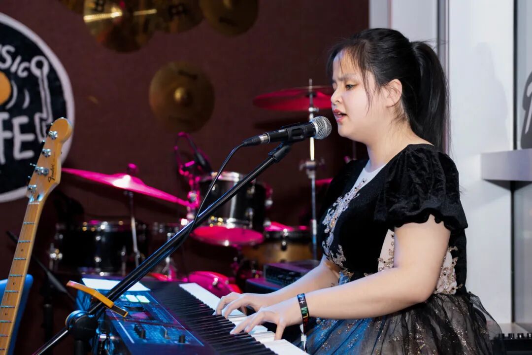 北京愛心大使 盲友組樂隊,把耳朵叫醒!(圖13) 北京愛心大使 盲友組樂隊,把耳朵叫醒!(圖13)